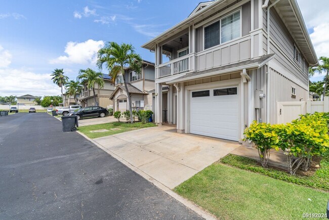 Building Photo - 4 br/2.5 ba Ewa Gentry Tuscany II, Schedul...