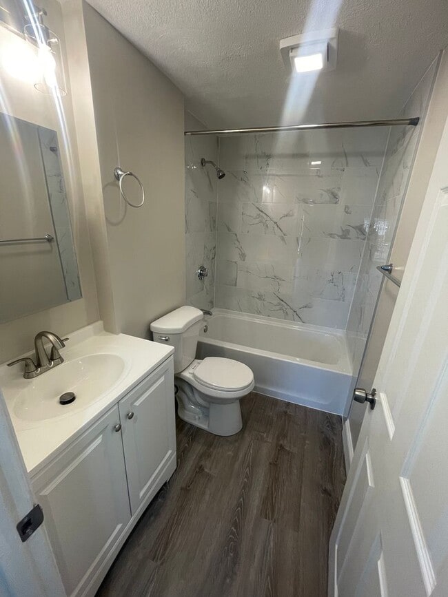 Interior Photo - Pondsview Apartments