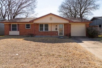 Building Photo - 2333 Seabreeze Dr