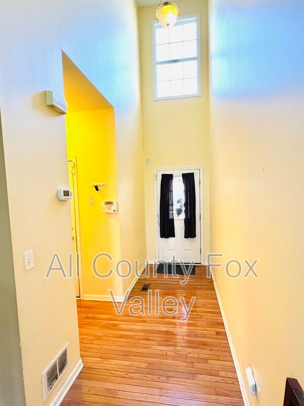 Foto del edificio - 1119 Loganbury Ct