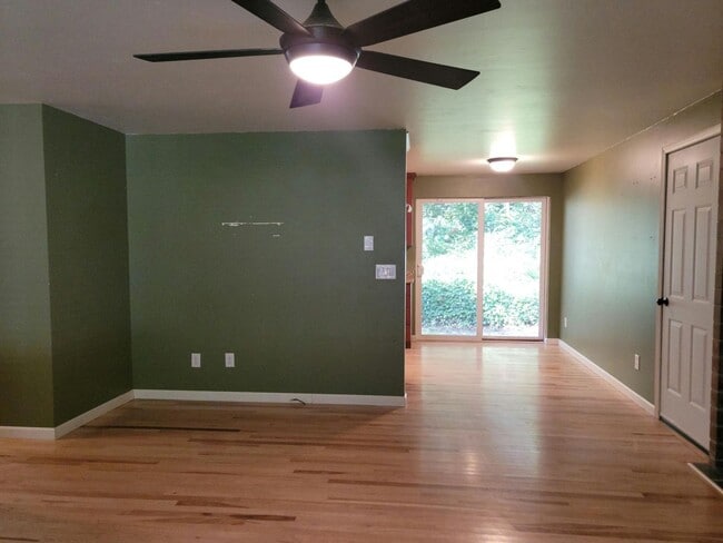 Foto del edificio - 3 Bedroom Home in Seabeck