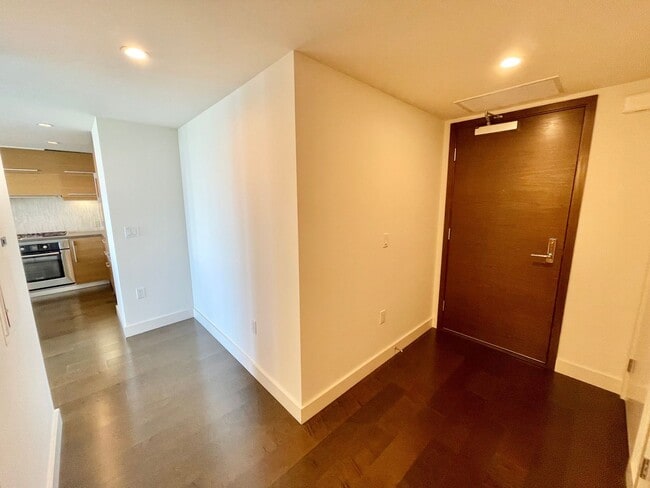 Building Photo - Luxurious Condo at Madrone w/Bay, City Views, Balcony, Pool, Parking - A Must See - PROGRESSIVE