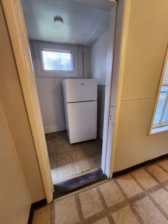 Foto del edificio - 1 bedroom apartment includes all utilities