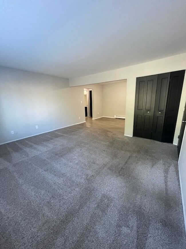 Interior Photo - 333 Marshall Apartments