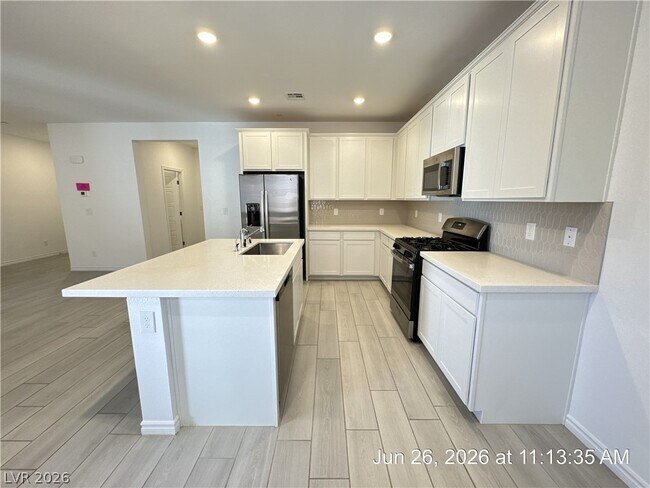 Building Photo - 1549 Eliana Xing Pl