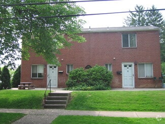Building Photo - 103 Western Ave