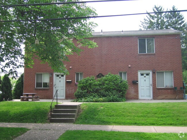 Building Photo - 103 Western Ave