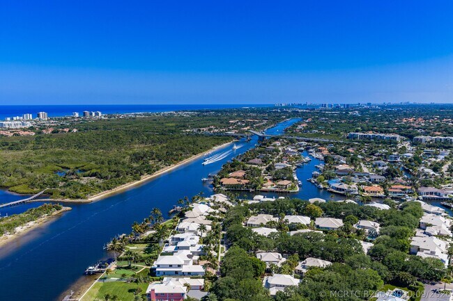 Foto del edificio - 2601 Marina Isle Way