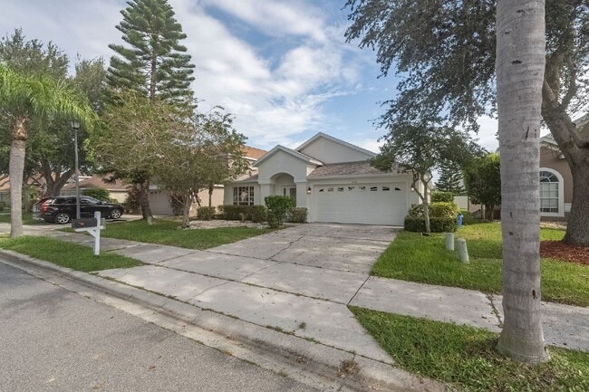 Foto del edificio - 4 BEDROOM POOL HOME IN SUNTREE!!!!!!!