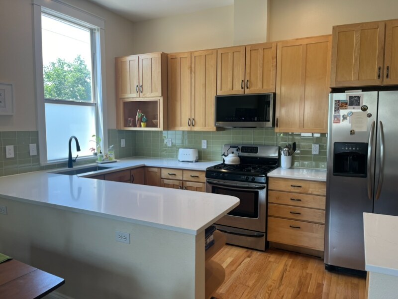 Foto principal - 424 E 1st Ave