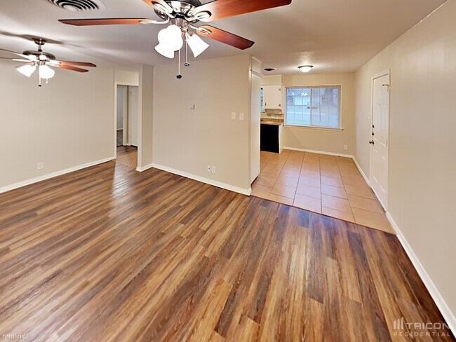 Building Photo - 1702 Tyler Ave