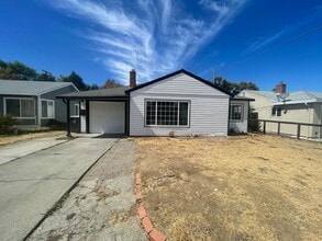 Building Photo - 5250 Standish Rd