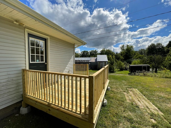 Building Photo - 8 Heer Dr
