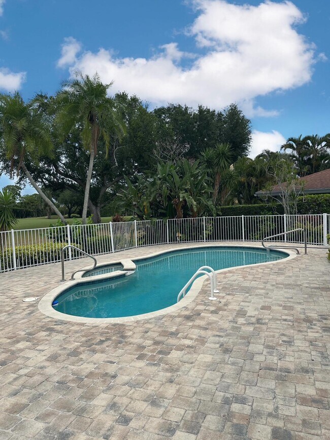 Building Photo - 13772 Sand Crane Dr