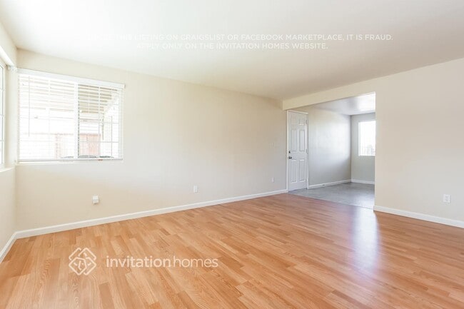 Foto del edificio - 14 Bruno Ave