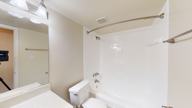 Interior Photo - Newport Village