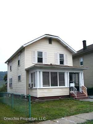 3 Br 1 Bath House 3604 Orchard Street House For Rent In Weirton Wv Apartments Com