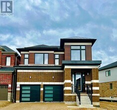 Building Photo - 48 Blackburn St