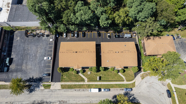 Foto del edificio - Williamsburg Apartments