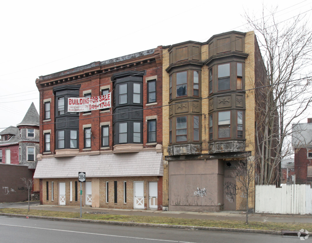 Building Photo - 610 Niagara St