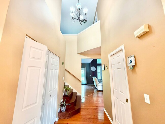 Building Photo - 37061 N Bonnie Brae Rd