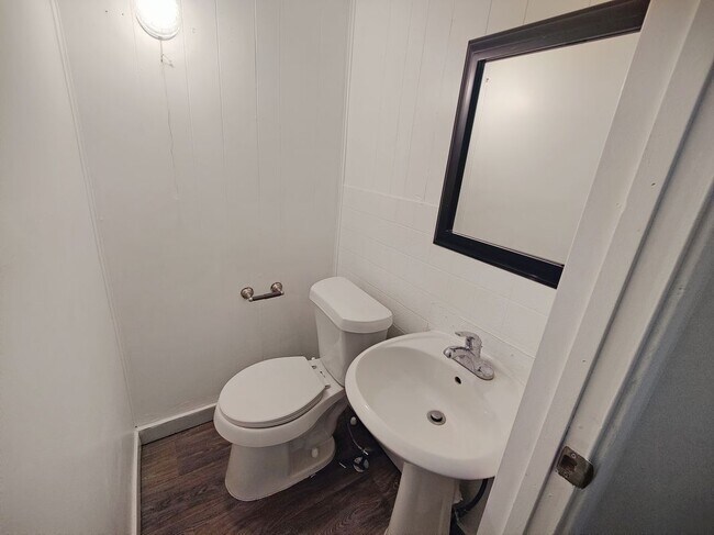 Foto del edificio - 1505 Downey St