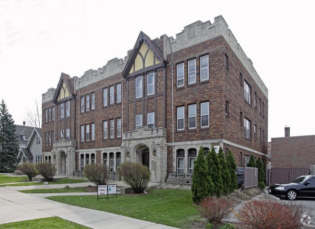 Primary Photo - 1807 E Olive St