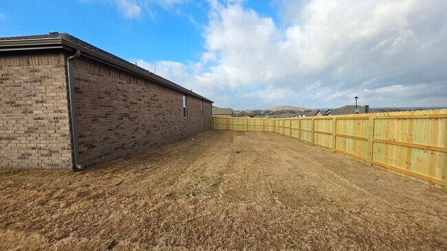 Foto del edificio - BRAND NEW CONSTRUCTION (4BR/2BA) - Now Leasing for Immediate Move-in