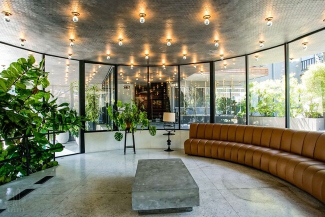 Lobby - Hollywood Biltmore