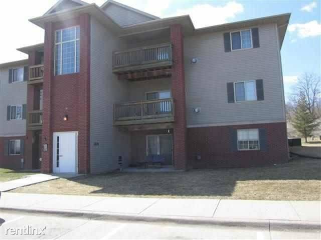 2 br, 1 bath - 2262 Holiday Rd # 1 - 2 br, 1 bath  - 2262 Holiday Rd # 1