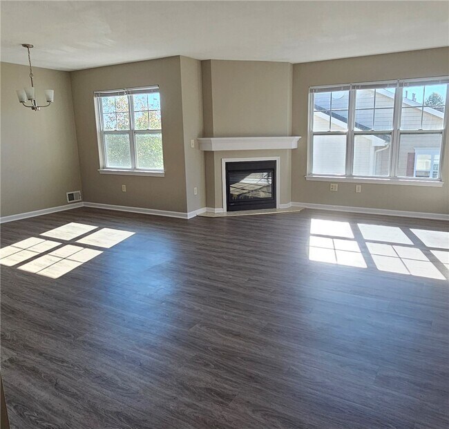 Foto del edificio - 204 Farmstead Ct