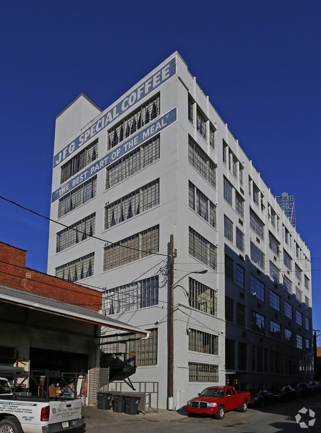 Foto del edificio - JFG Flats