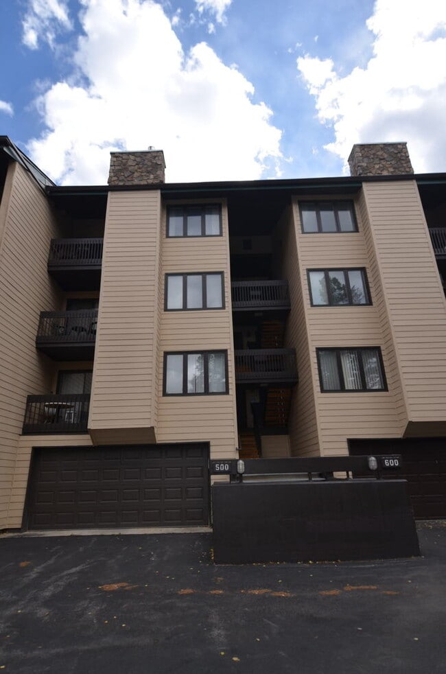 Building Photo - 501 Asgard Haus