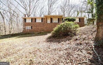 Building Photo - 325 Segrest Cir