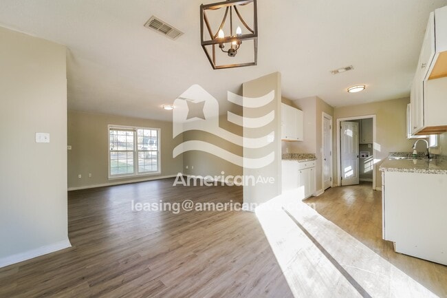 Foto del edificio - 2636 Revere St