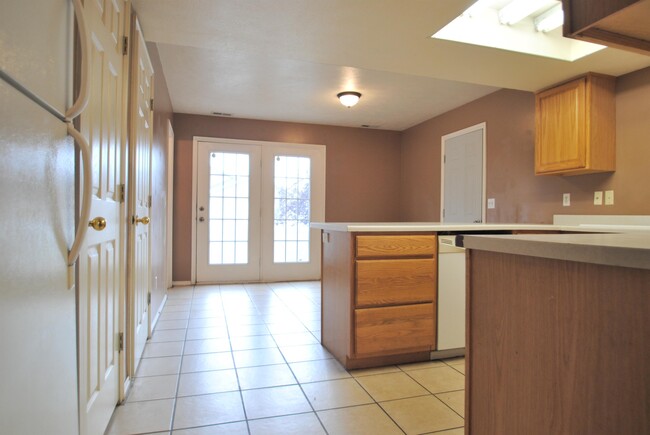 Building Photo - 120 Penhurst Pl