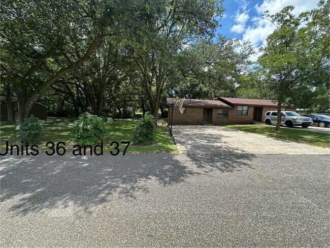 Foto del edificio - 8650 Jernigan Rd