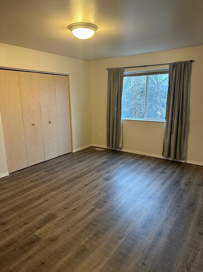 Foto del edificio - 2 Bedroom/2 Bath House Convenient Location