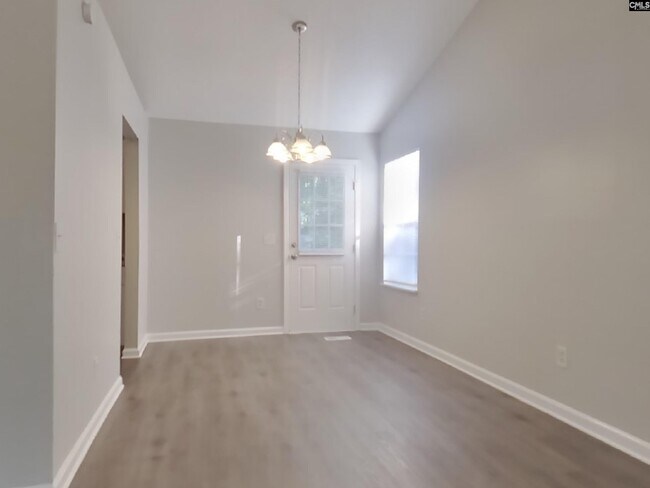 Building Photo - 64 Sweet Thorne Cir