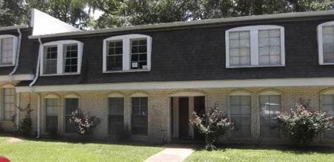 Building Photo - 2020 Continental Avenue
