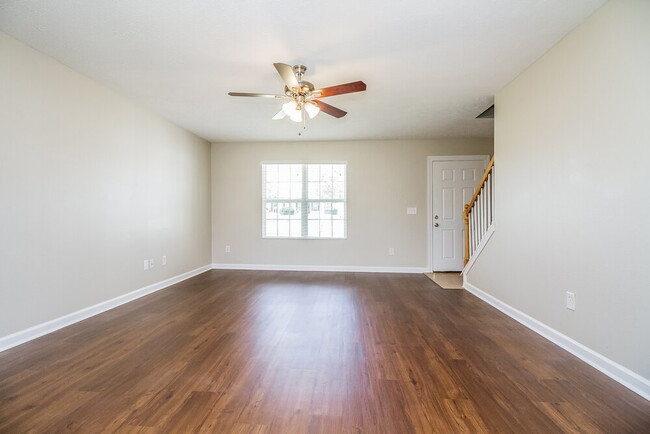 Building Photo - 1530 Journey Dr