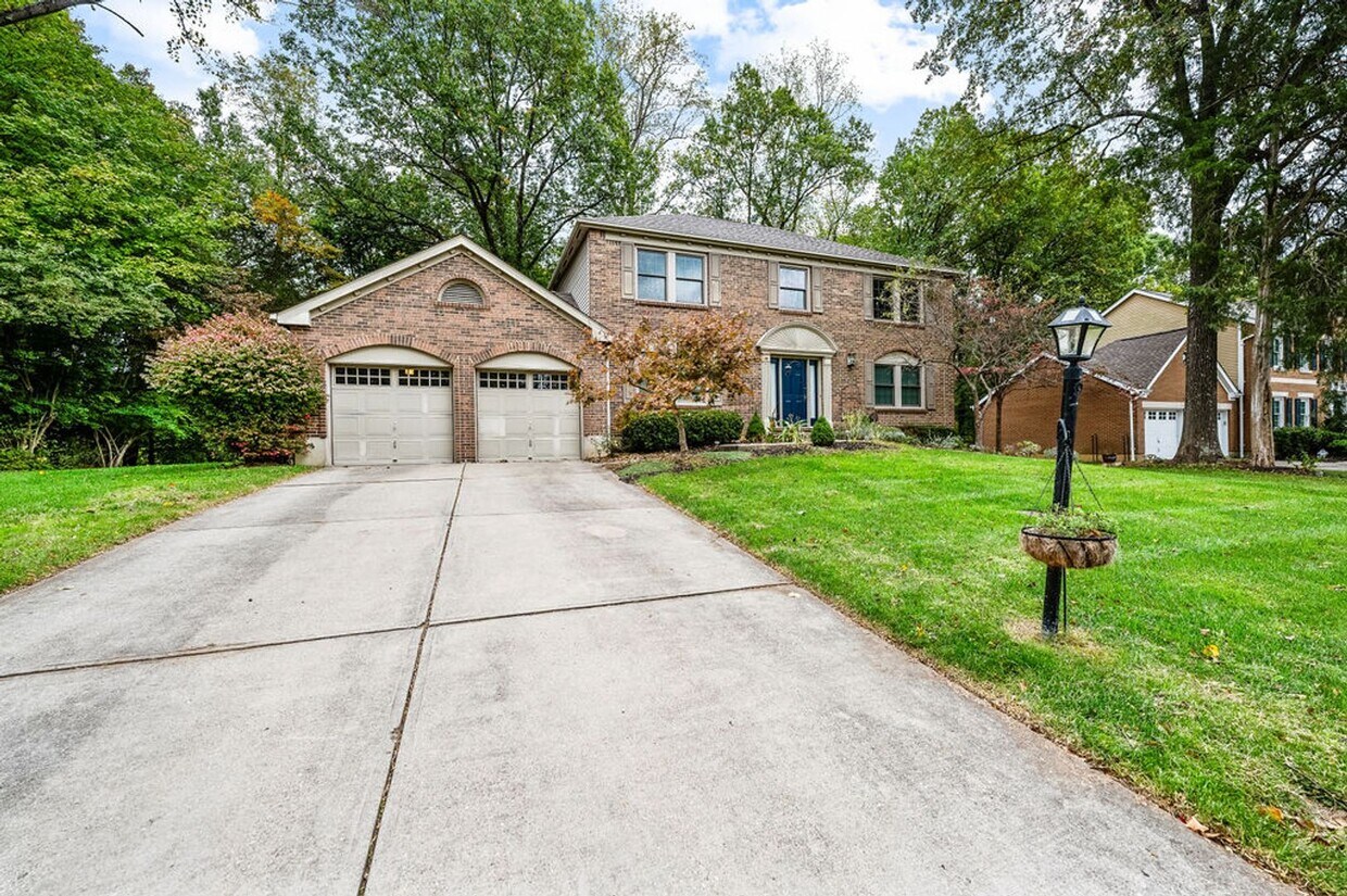Primary Photo - Lovely home in Loveland