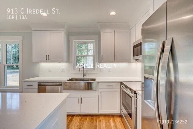Foto del edificio - 913 C Iredell St.