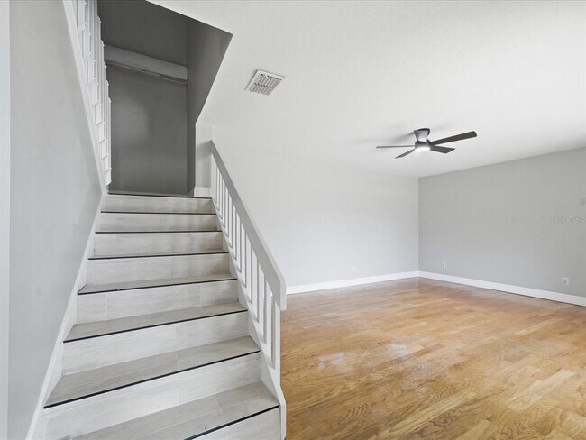 Foto del edificio - 15338 E Pond Woods Dr