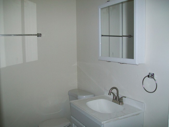 Foto del edificio - 3521 Bolling Rd