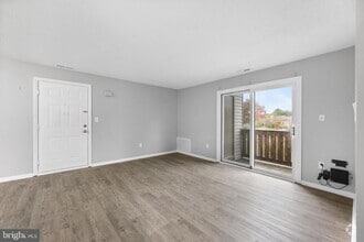Building Photo - 2415 Ravens Crest Dr
