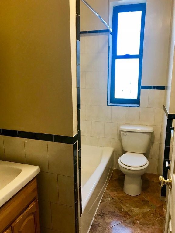 Foto del edificio - 3204 Holland Ave