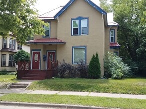 Building Photo - 1314 State St