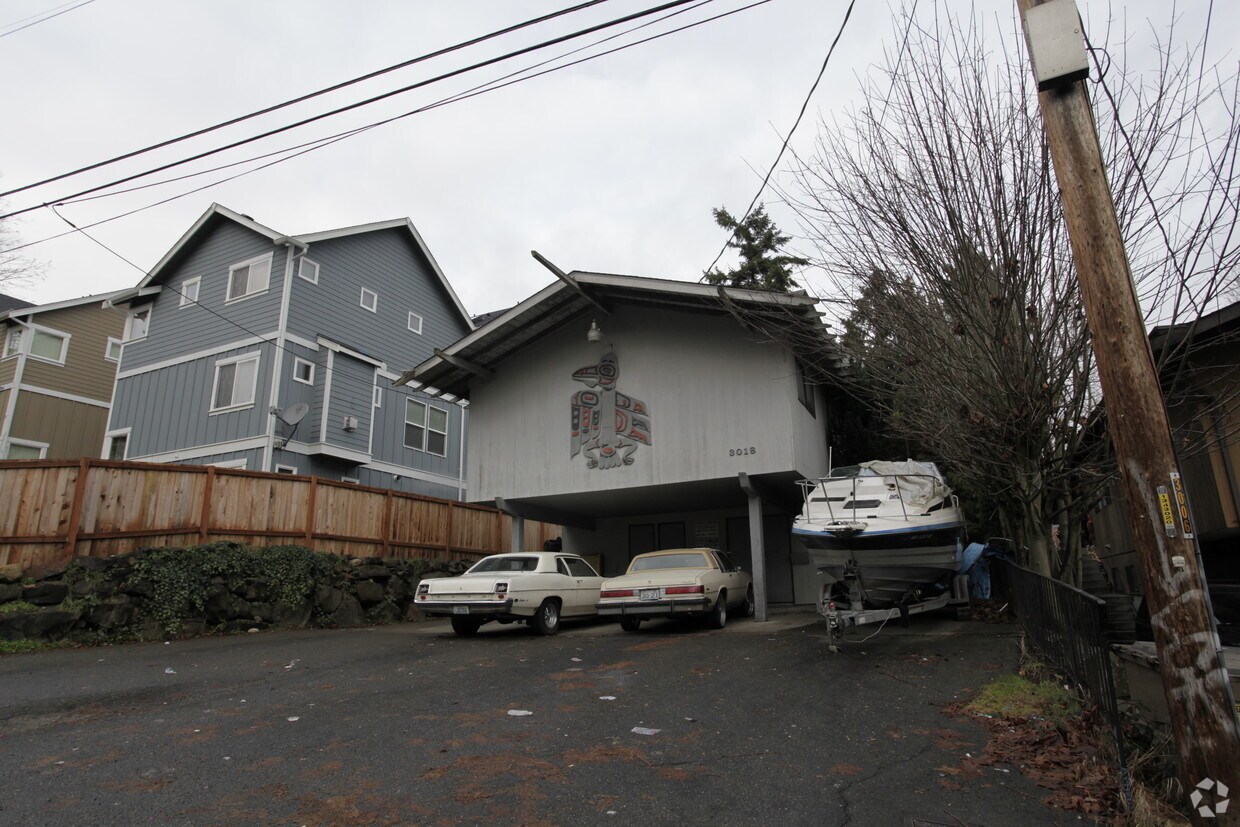 Foto del edificio - 3018 N.E. 137th St