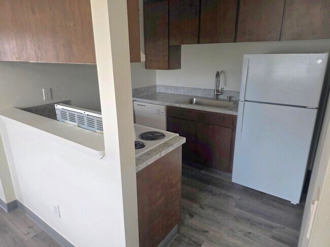Foto del edificio - 300 Whitesell Ave W